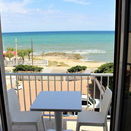 Appartamenti Costa dei Trulli Torre Canne Exterior foto